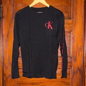XL (Boys) Calvin Klein Lightweight Long Sleeve Tee